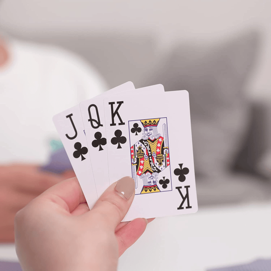 jeu de cartes avec des gros caractères